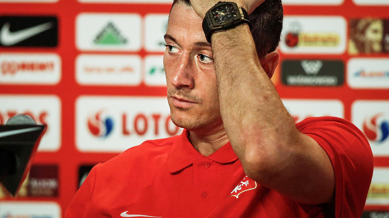 Robert Lewandowski Nowa Fryzura Jak Wygląda Partypl