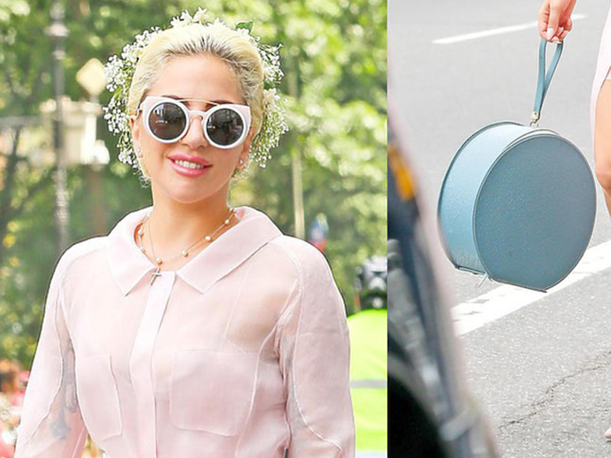 Lady Gaga w dziewczęcej stylizacji na spacerze w Nowym Jorku