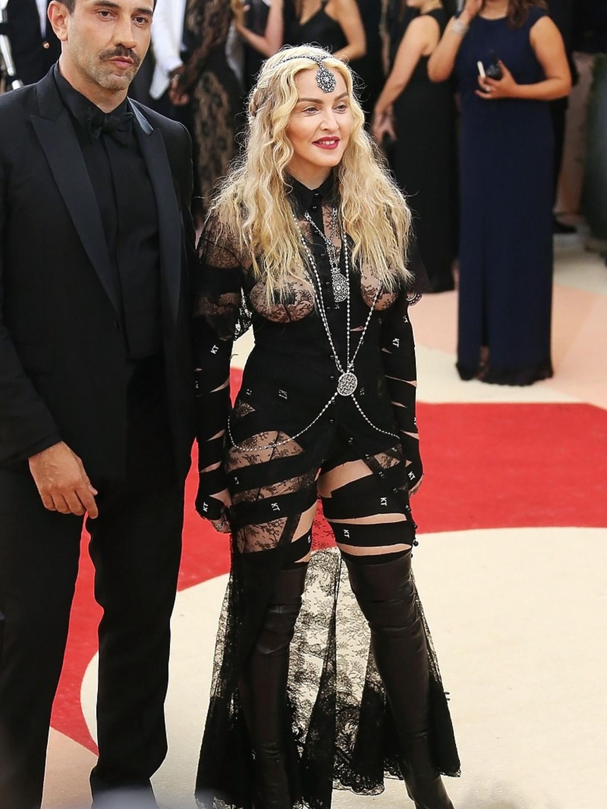 Madonna na MET Gala 2016 w Nowym Jorku