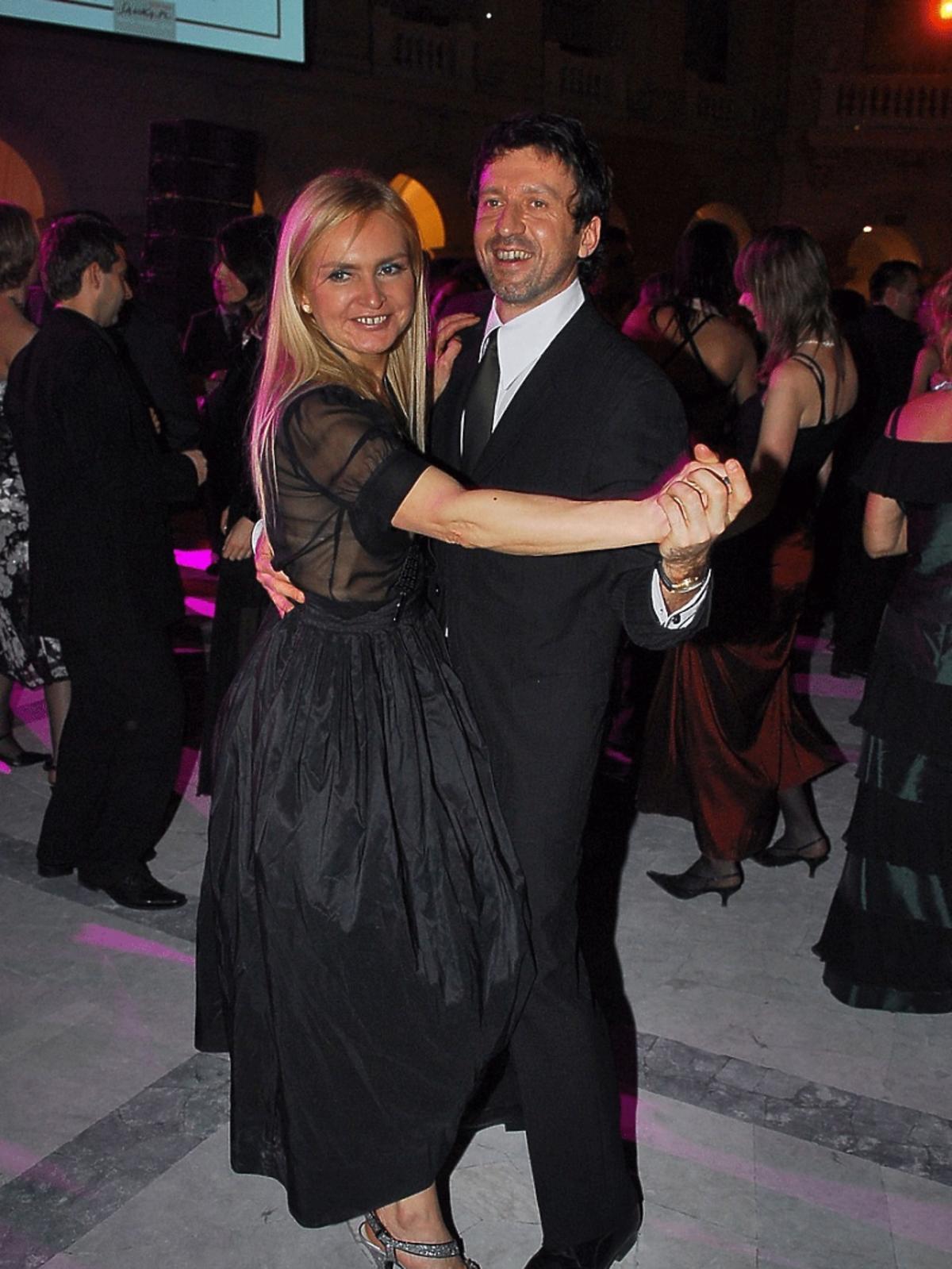 Monika Olejnik, Tomasz Ziółkowski tańczą na Balu Dziennikarzy 2007 rok