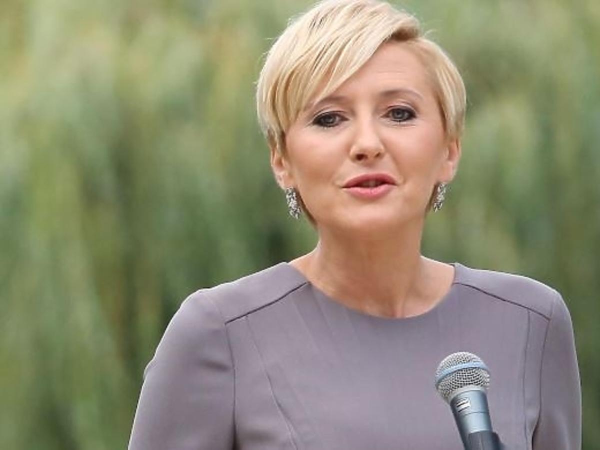 Agata Duda na Narodowym Czytani "Lalki"