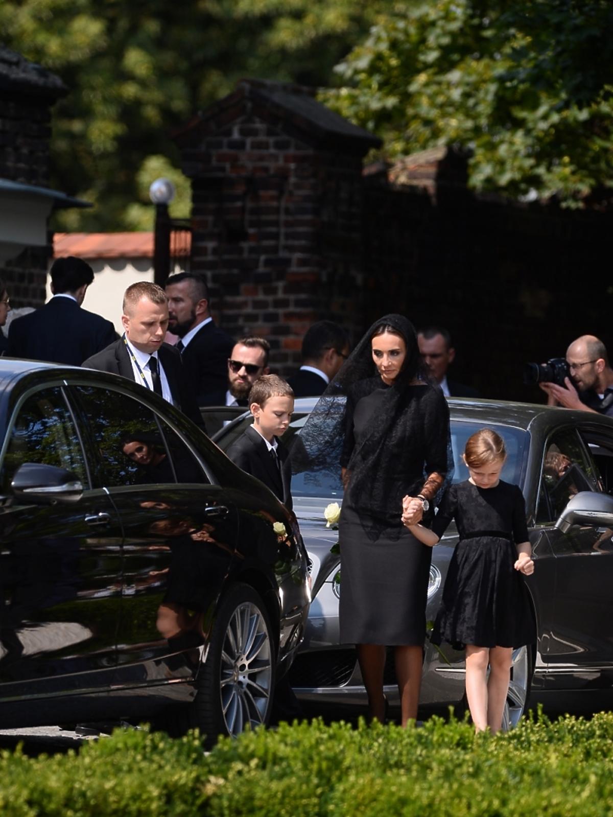 Dominika Kulczyk z dziećmi na pogrzebie Jana Kulczyka