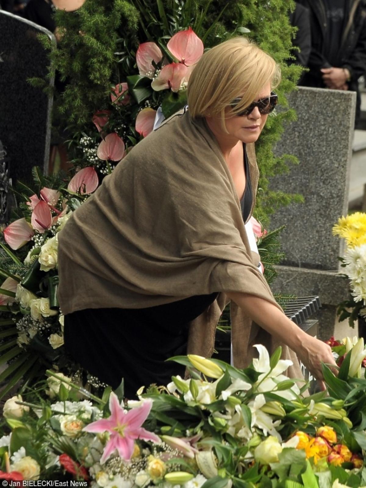 Katarzyna Figura na pogrzebie Marcina Wrony