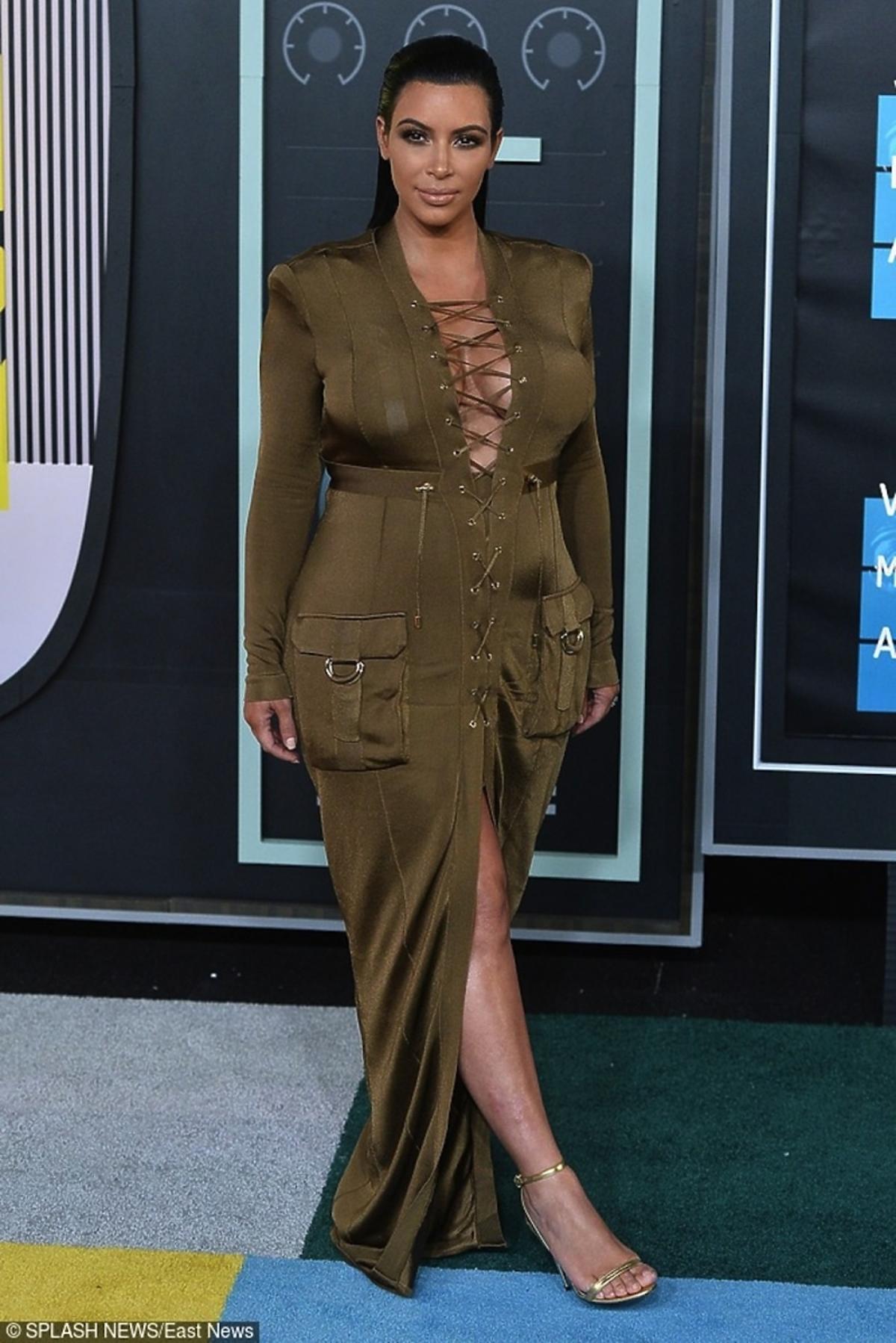 Kim Kardashian, MTV Video Music Awards 2015
