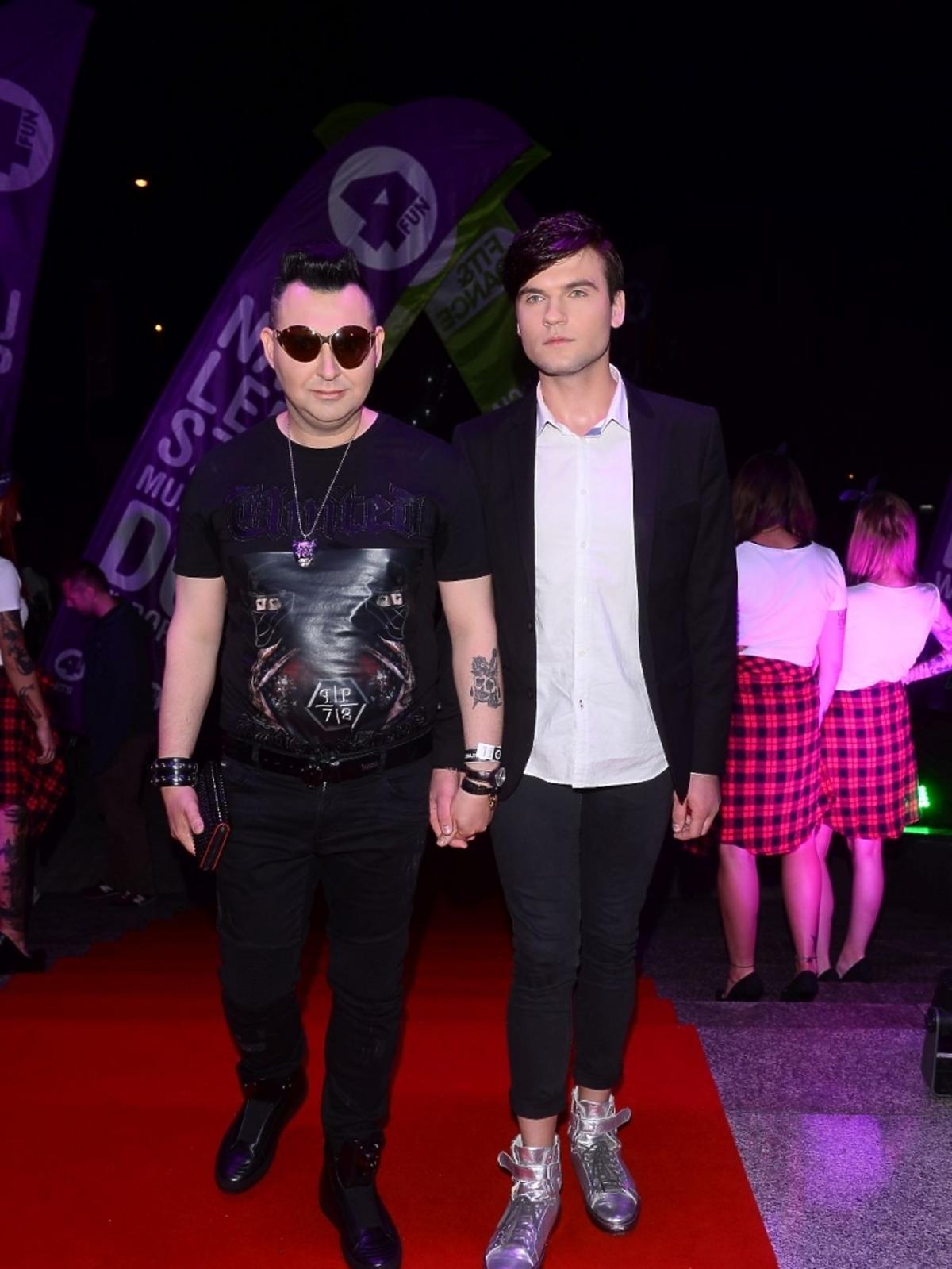 Michał Witkowski z chłopakiem na imprezie 4FUN.TV