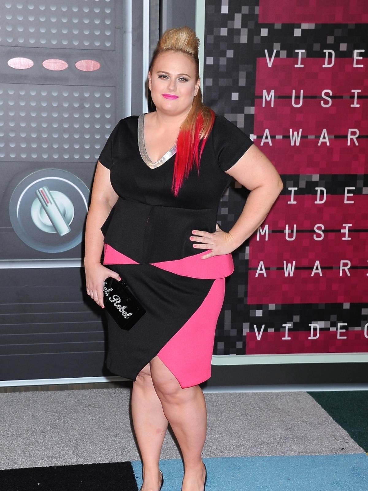 Rebel Wilson na gali MTV Music Awards 2015