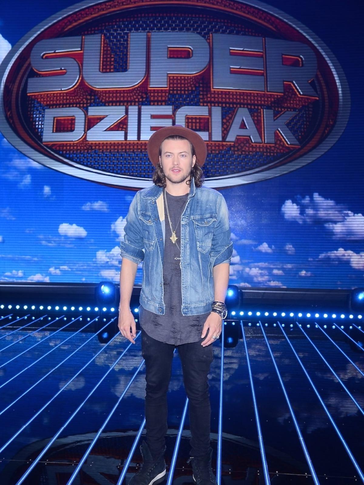 Wojciech Łozowski na nagraniu programu SuperDzieciak