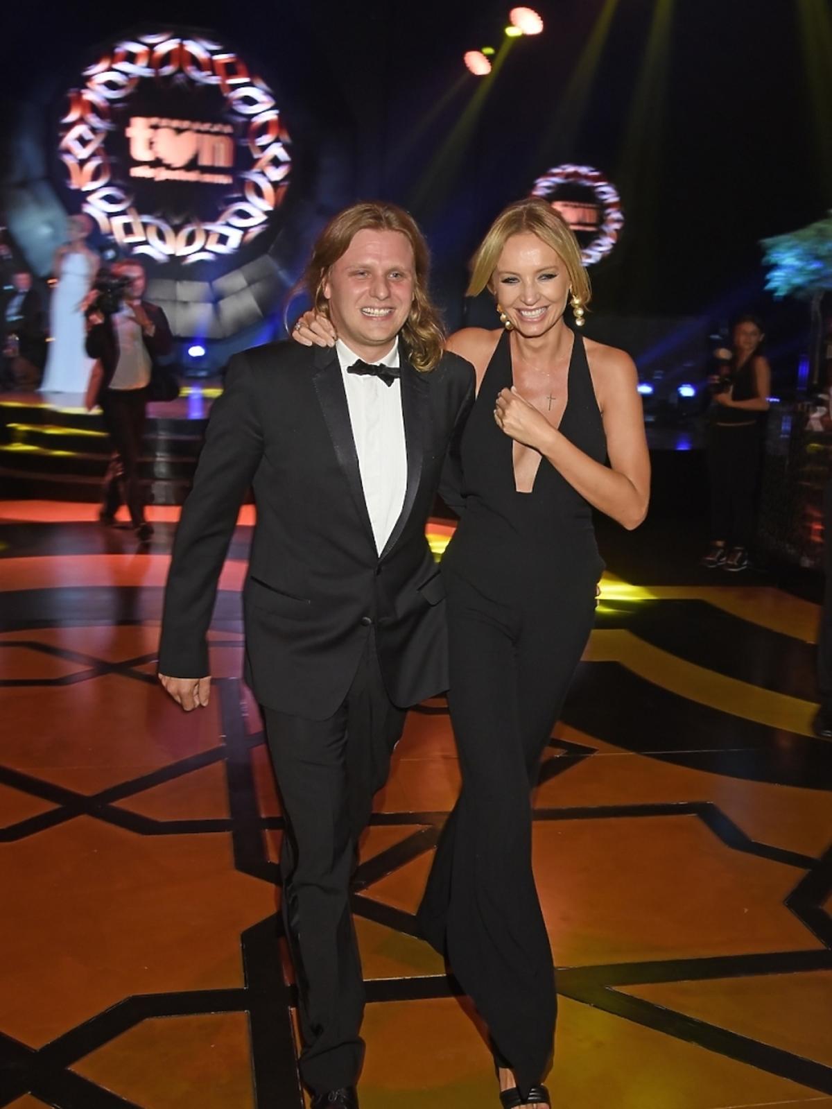 Zaręczyny Agnieszki Szulim i Piotra Woźniak-Staraka za balu TVN