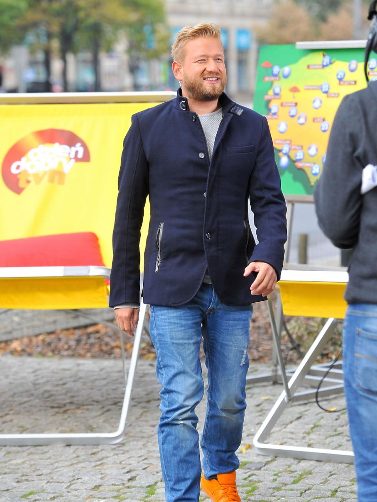Bartek Jędrzejak pod studiem DDTVN