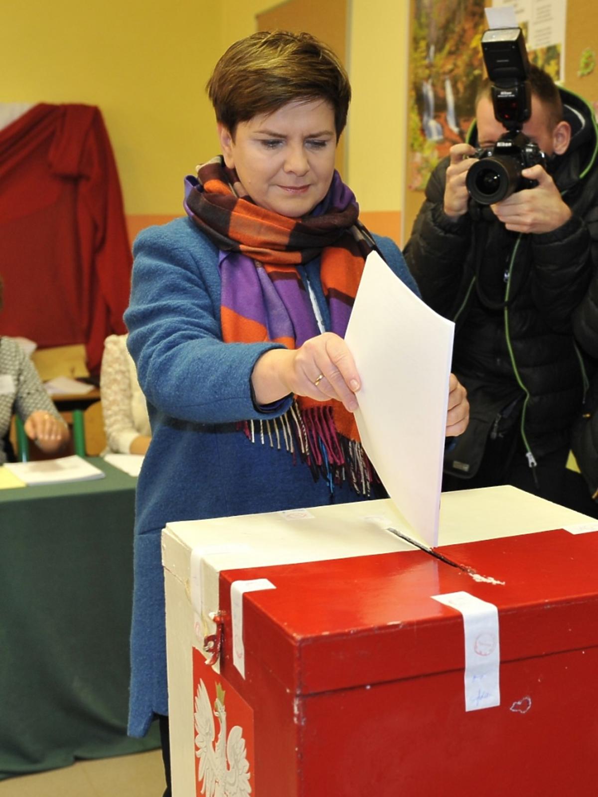 Beata Szydło głosuje