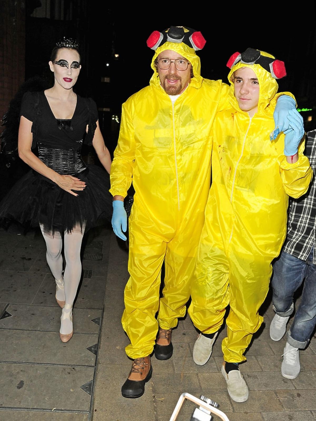 Guy Ritchie z synem i przyjaciółą przed halloweenowym balem