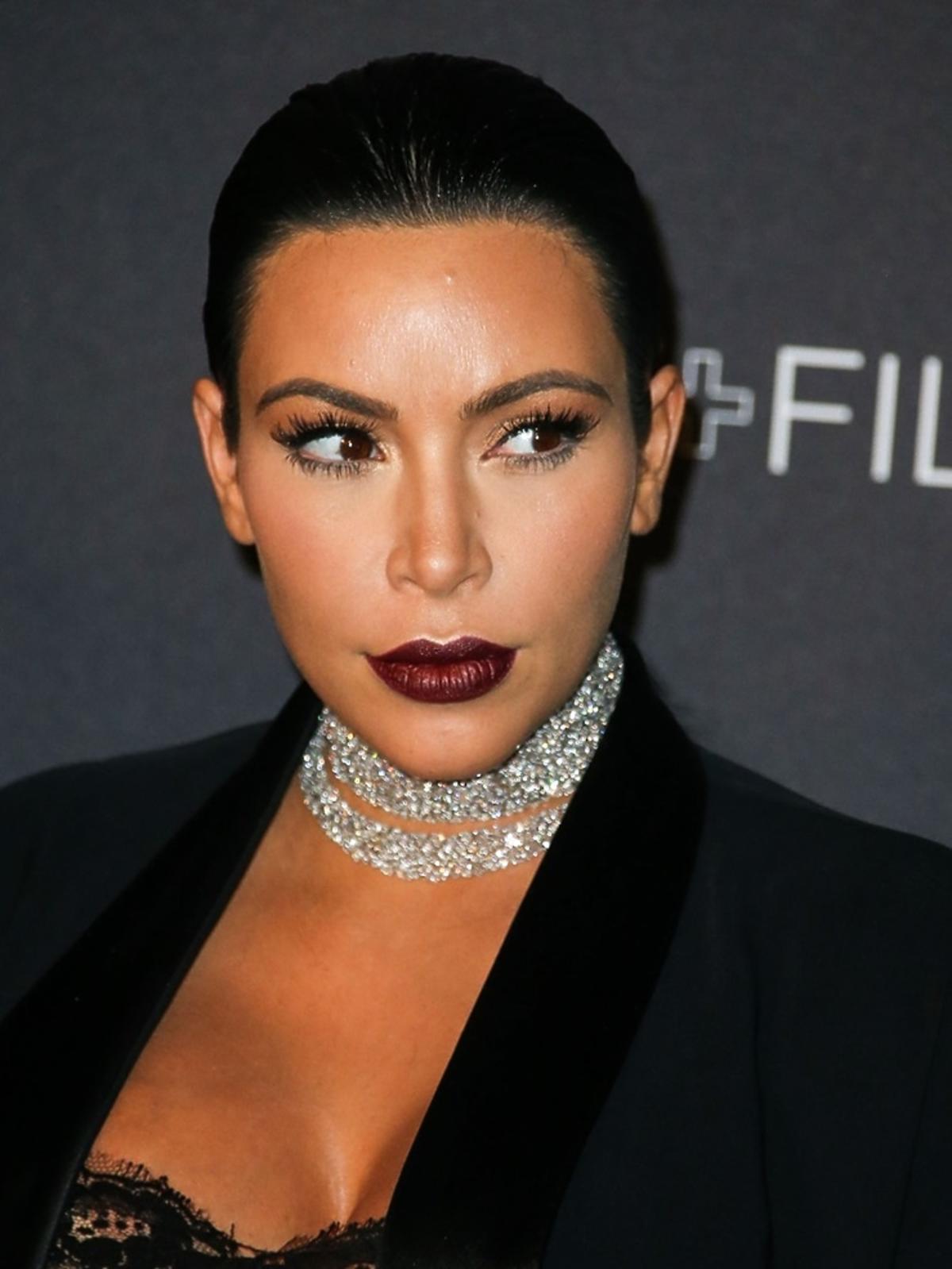 Kim Kardashian z diamentowła kolią