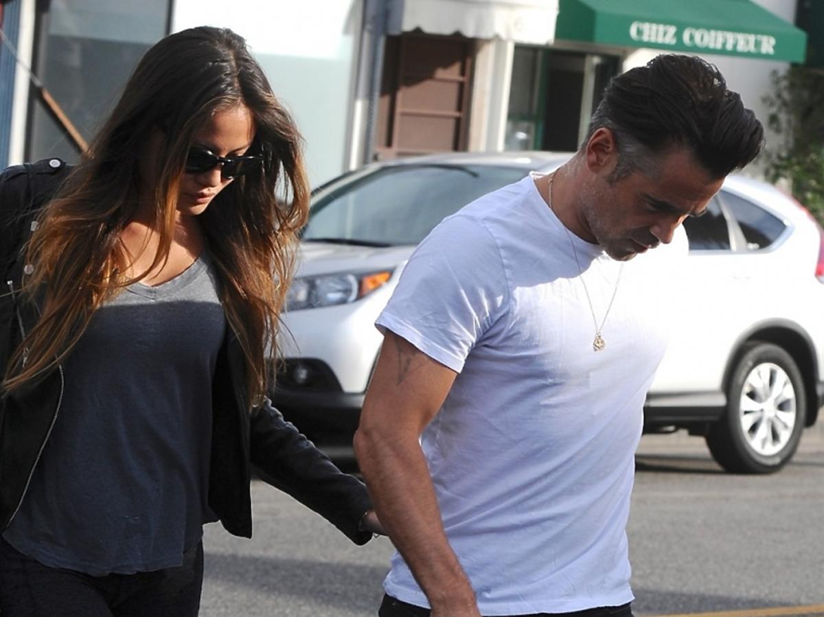 Colin Farrell w białej koszulce