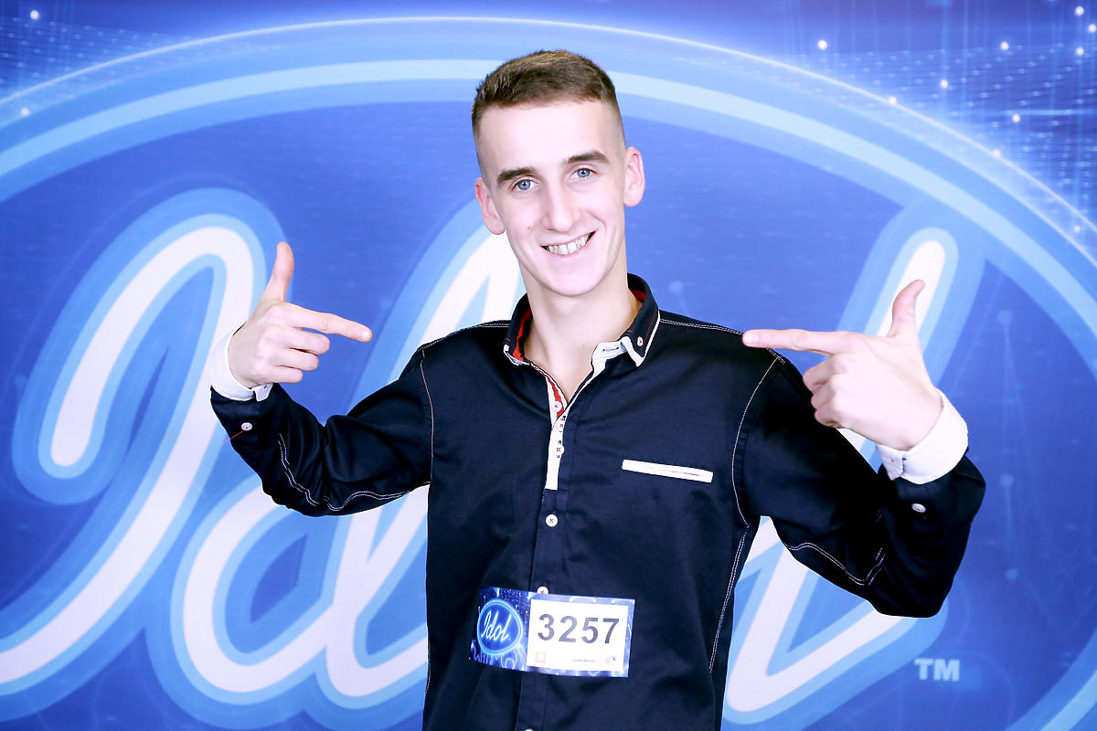 AdamRugor, Idol