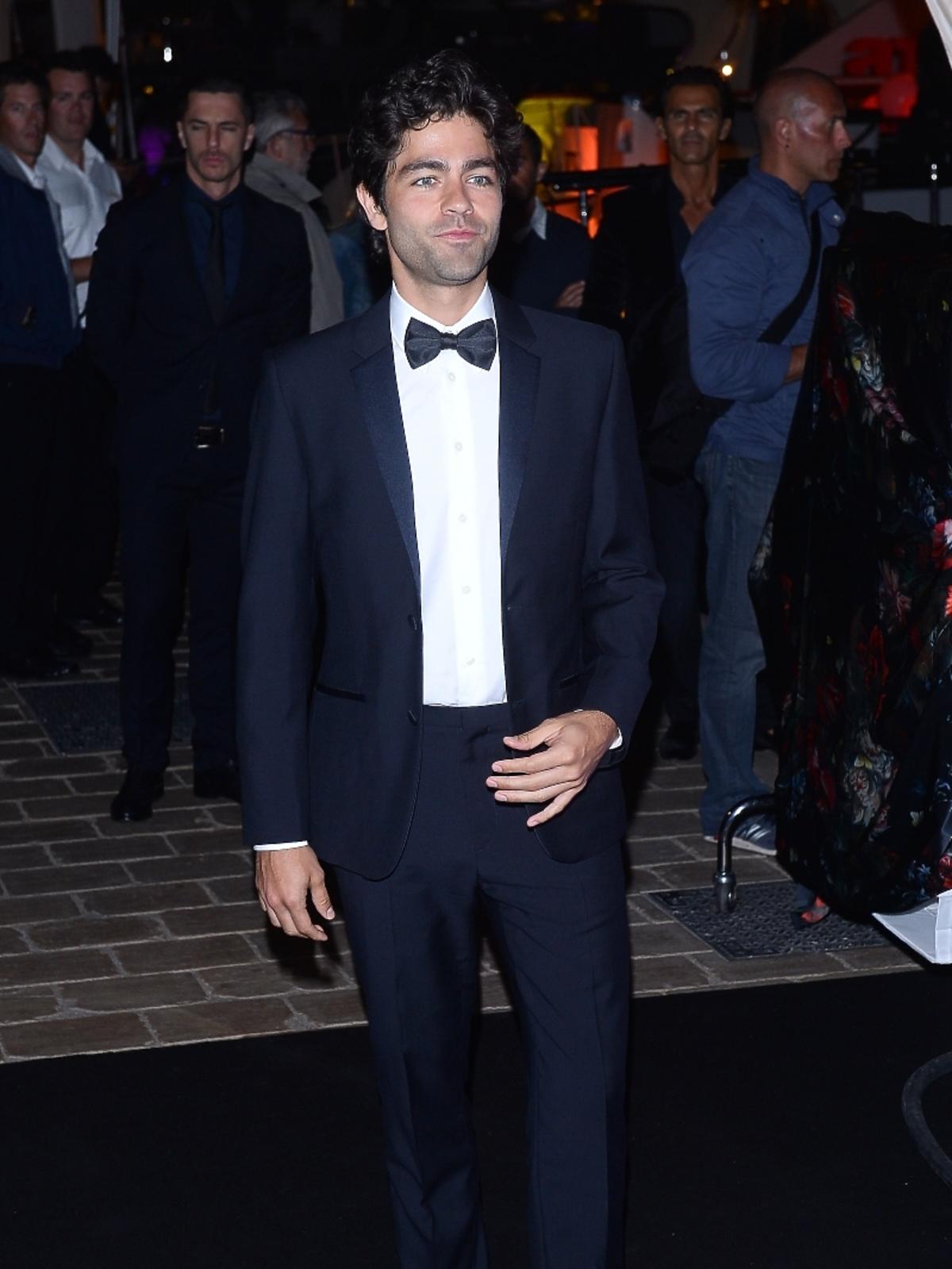 Adrian Grenier na imprezie u Roberto Cavalliego w Cannes