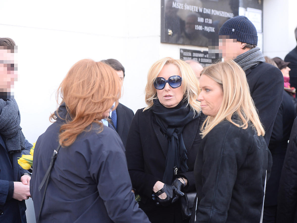 Agata Młynarska w okularach