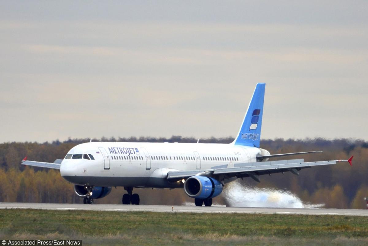 Airbus A-321 rosyjskich linii startuje