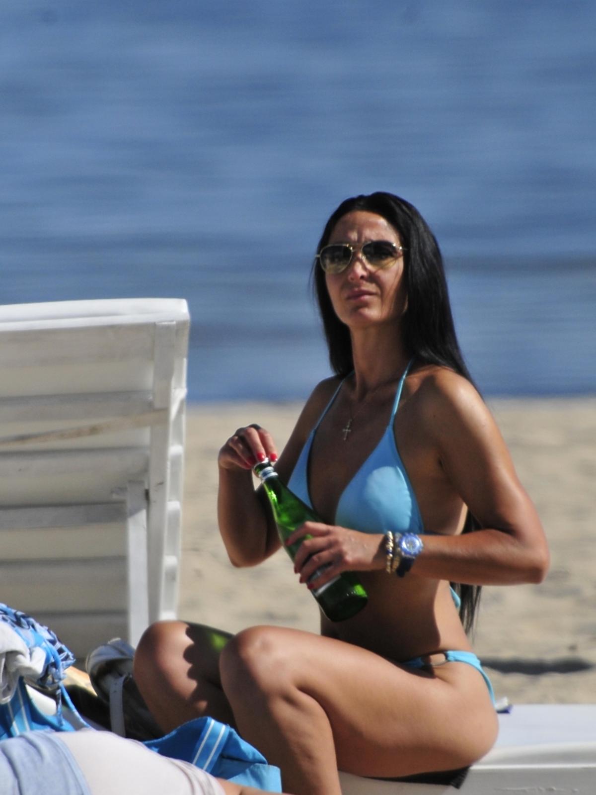 Alicja Walczak z Big Brothera na plaży w Sopocie