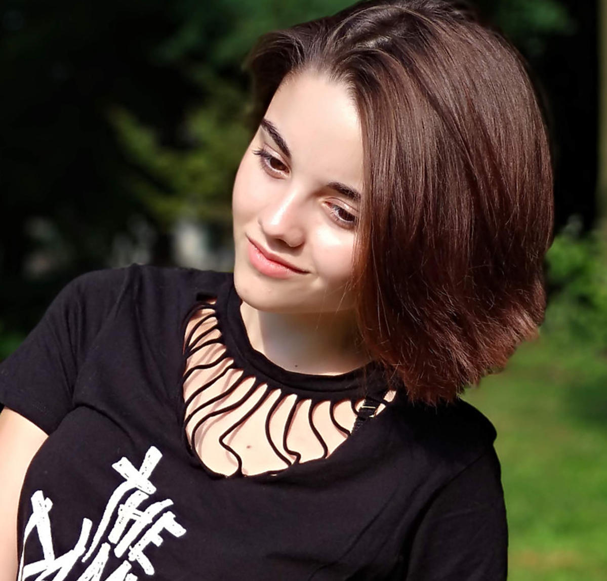 Alicja Wieniawa w czarnej bluzce