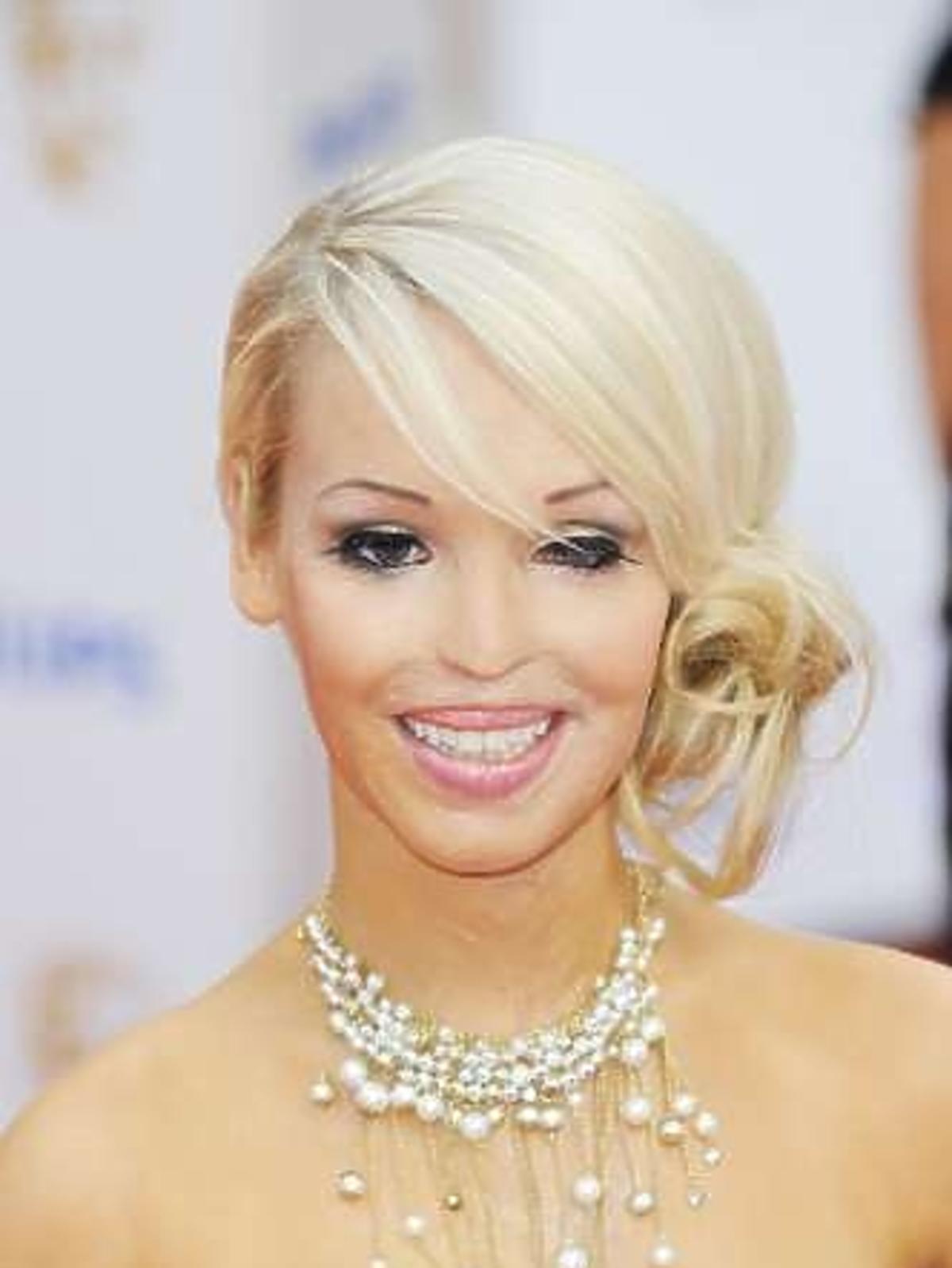 ALLONS_910614_preview_Katie Piper.jpg