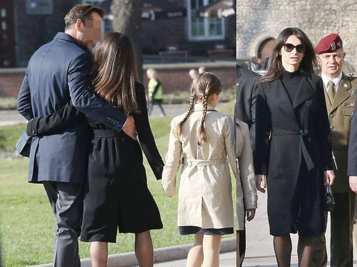 Andrzej Duda i Marta Kaczyńska z córkami i partnerem odwiedzili grób Marii i Lecha Kaczyńskich