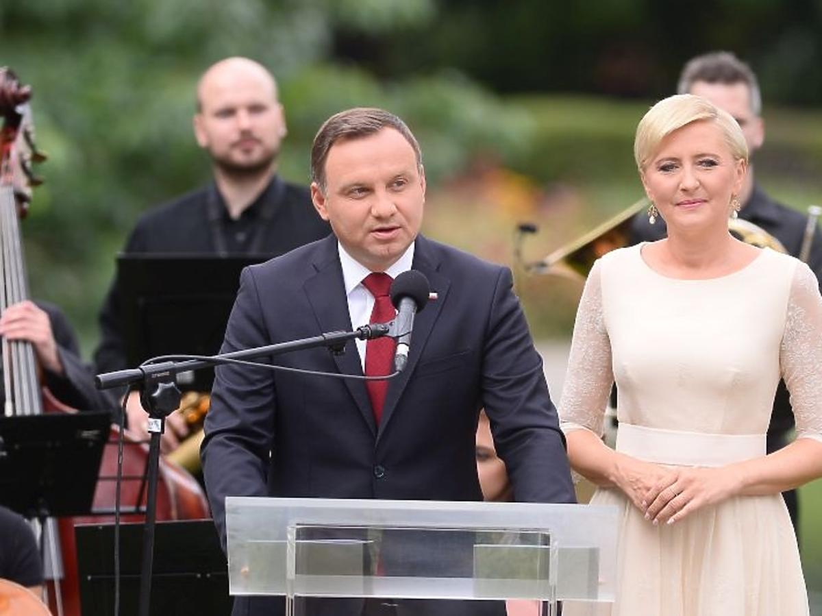 Andrzej i Agata Dudowie podczas akcji Narodowe Czytanie