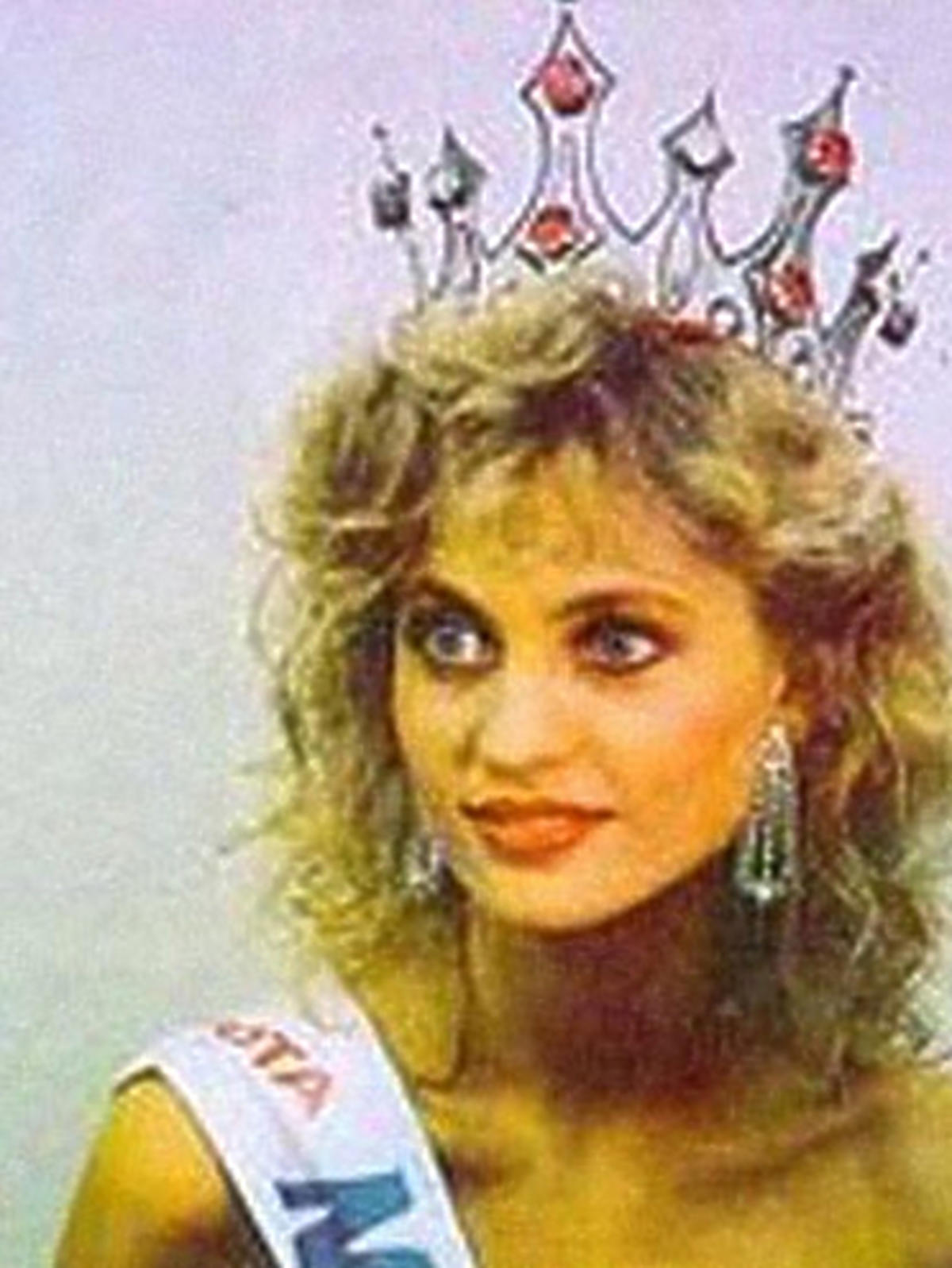 Aneta Kręglicka jako Miss Polonia 89