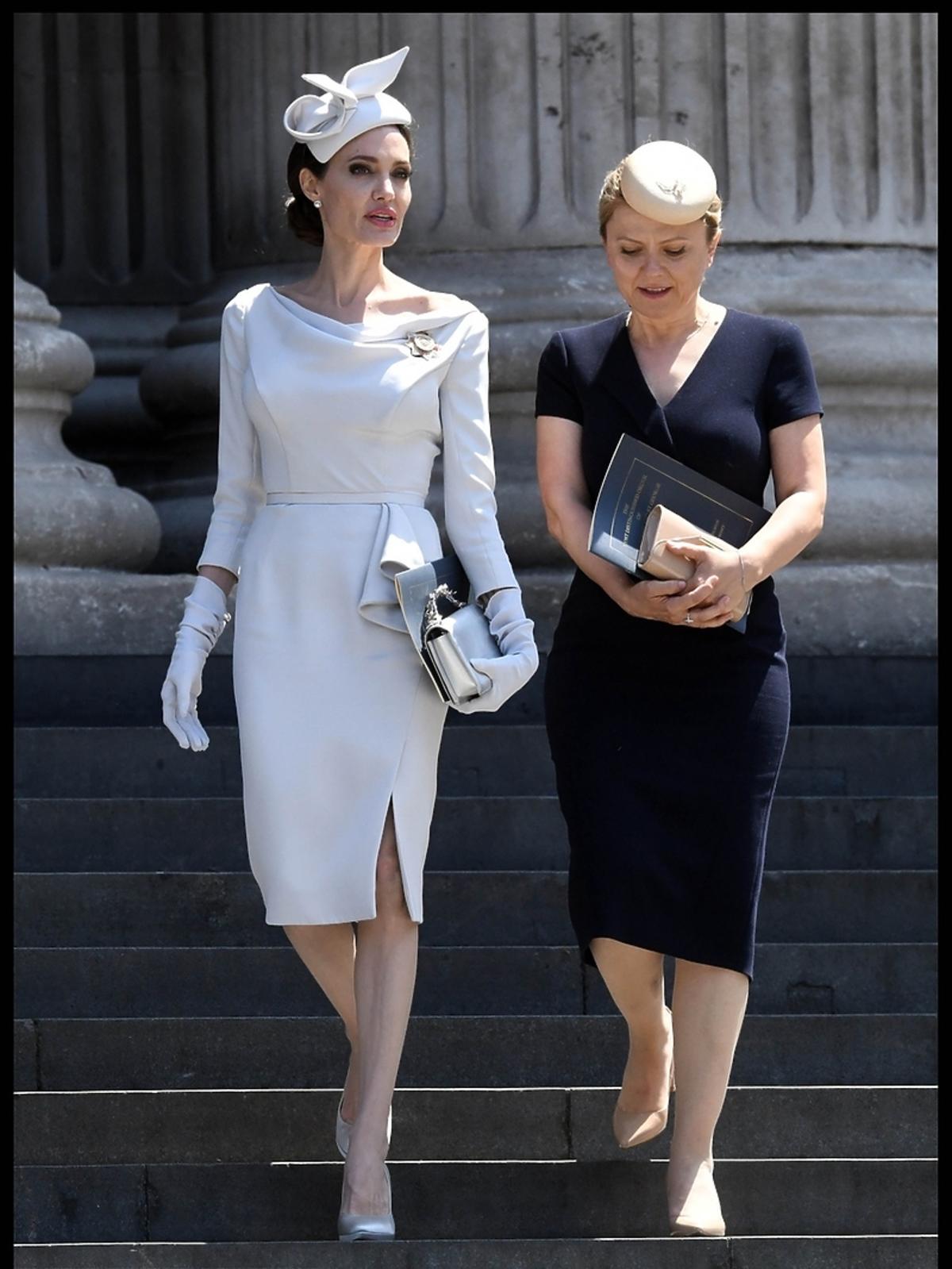 Angelina Jolie wygląda niczym księżna Meghan Markle
