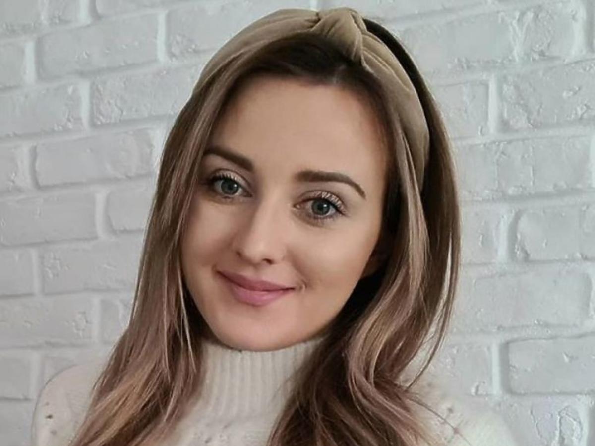 Anna Bardowska Rolnik szuka żony w ciepłym swetrze na jesień 2020