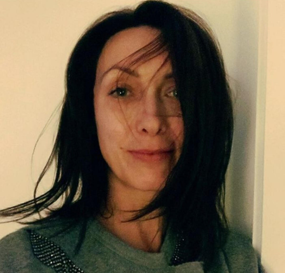 Anna Kalczyńska w brązowych włosach