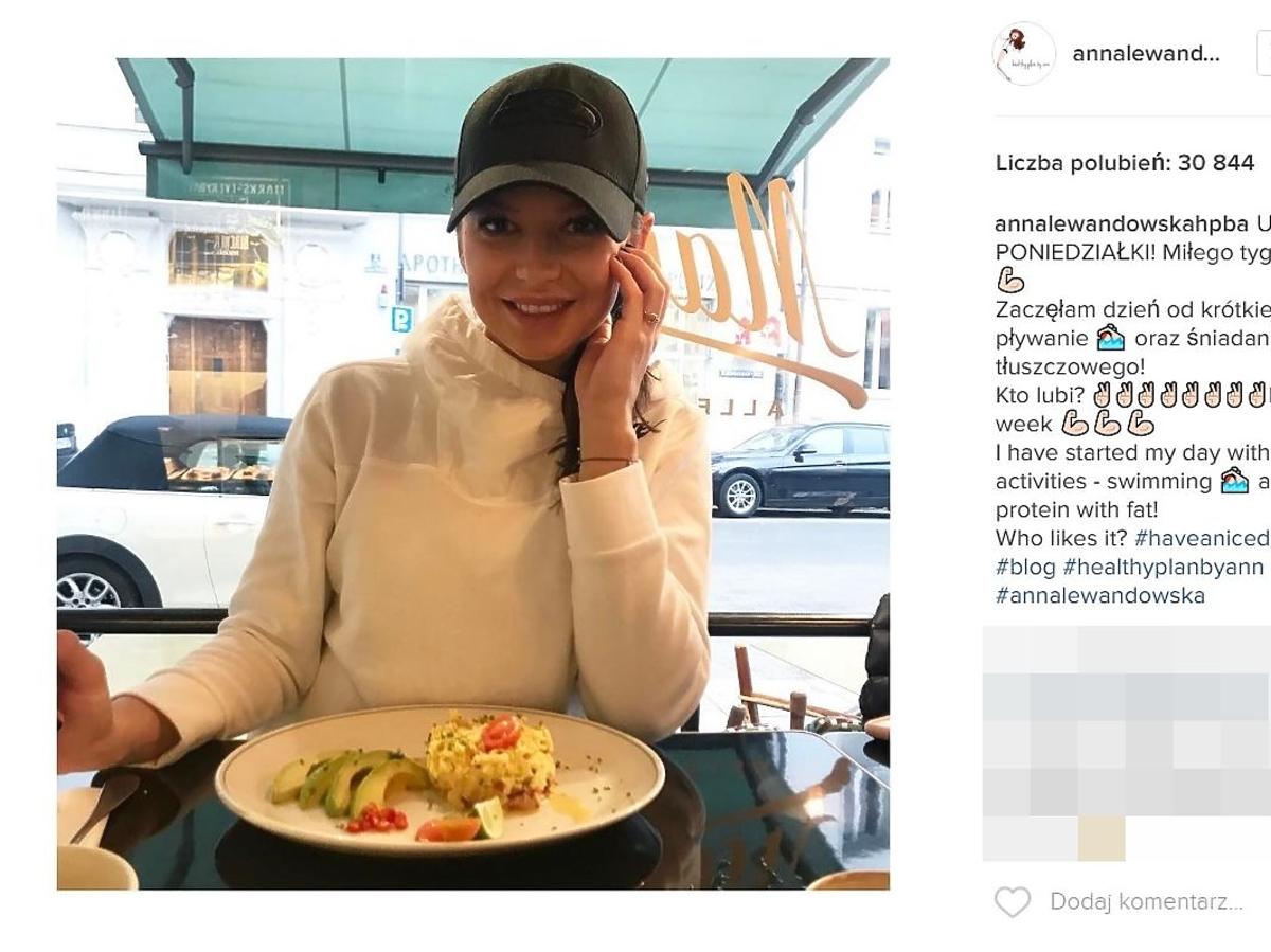 Anna Lewandowska pokazała ciążowy brzuszek