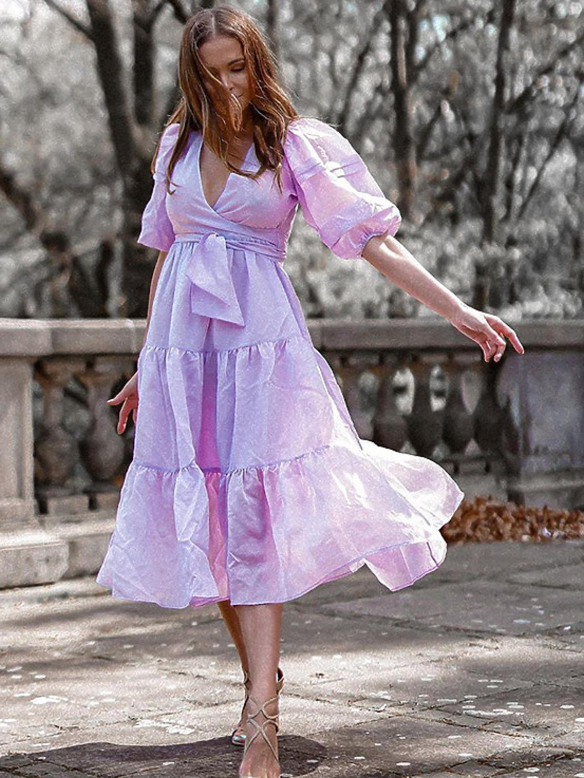 Anna Wendzikowska w sukience z limitowanej kolekcji Re.Design z Reserved