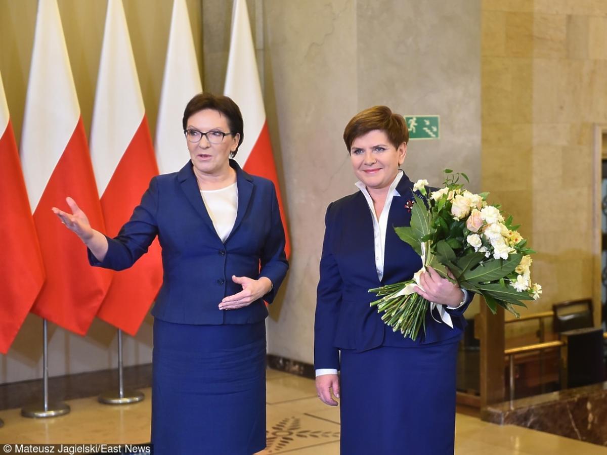 Beata Szydło i Ewa Kopacz przekazanie władzy