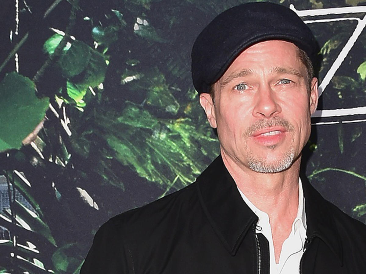 Brad Pitt w kaszkiecie
