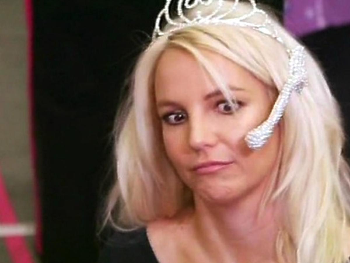 Britney Spears śpiewa bez pomocy komputera