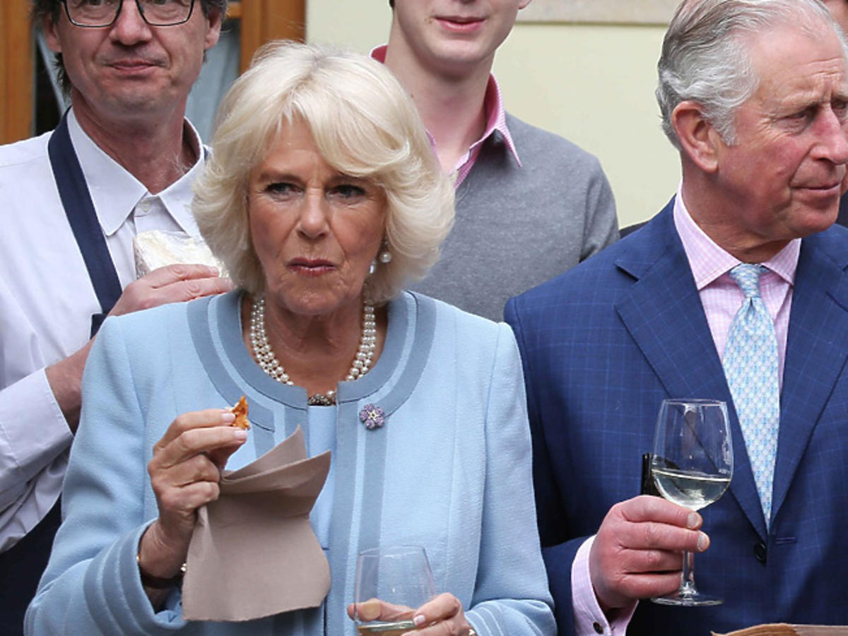 Camilla Parker Bowles i książę Karol podczas oficjalnej wizyty
