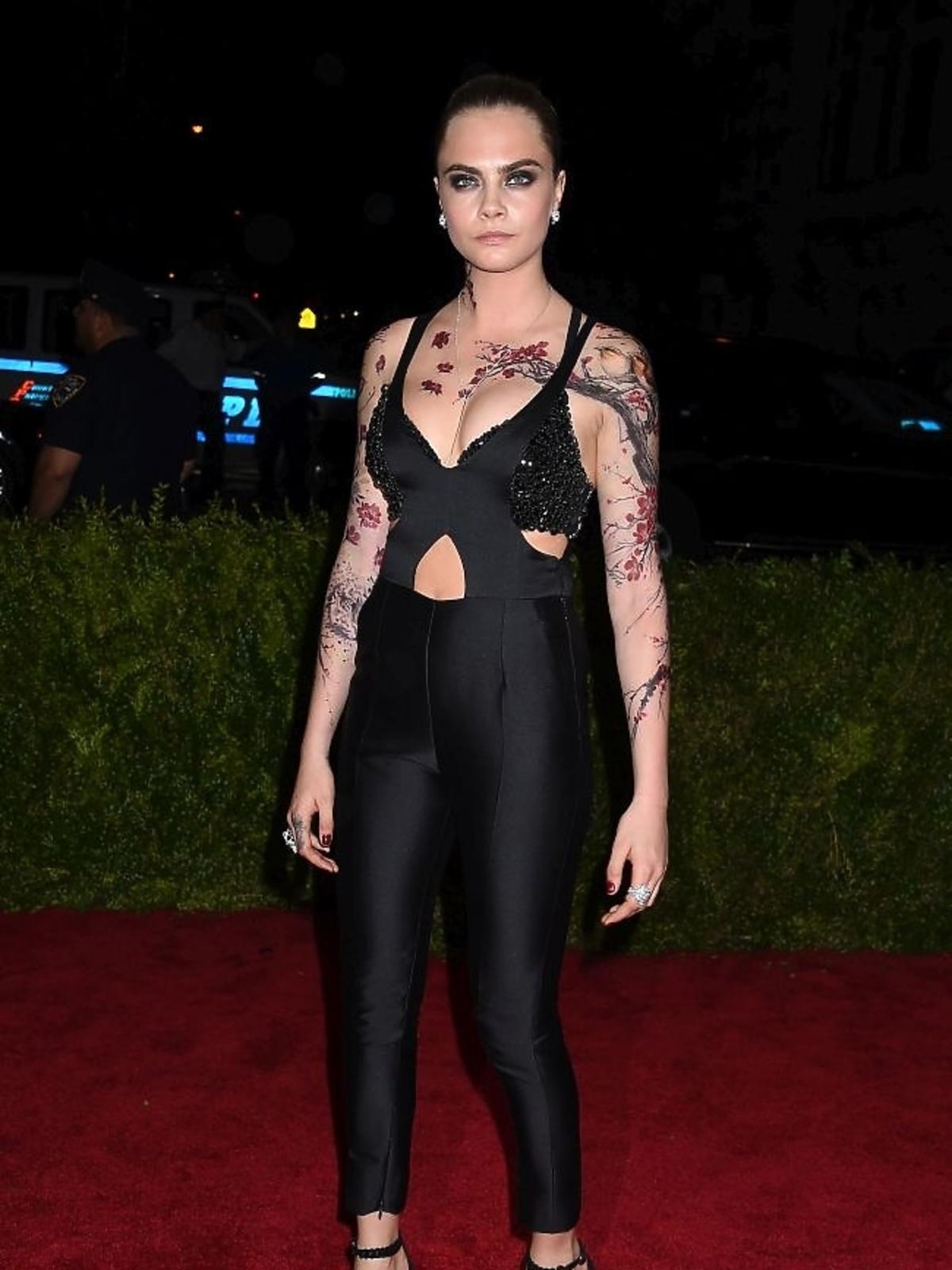 Cara Delevigne na gali MET 2015