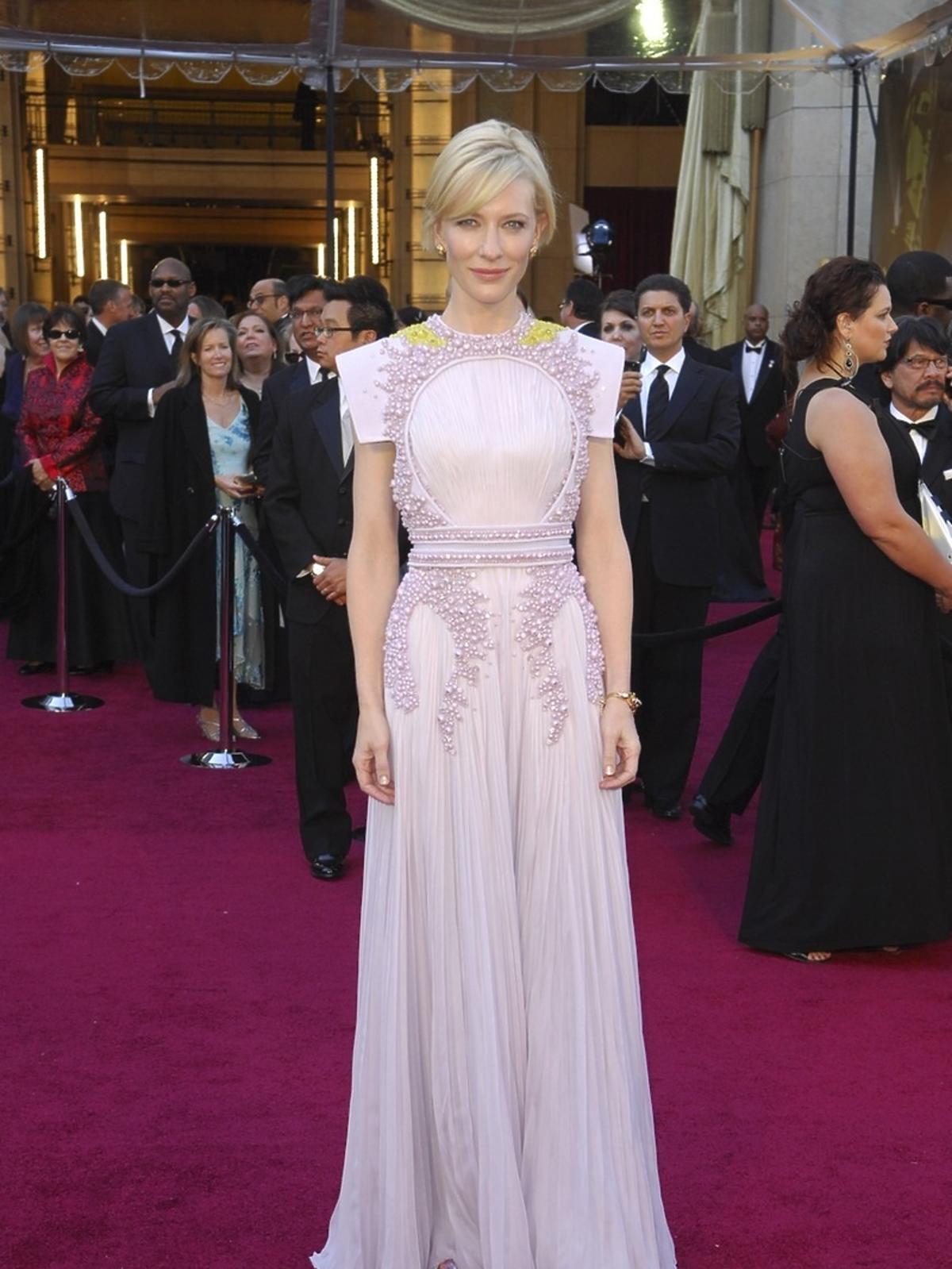 Cate Blanchett  w kreacji Huberta de Givenchy 
