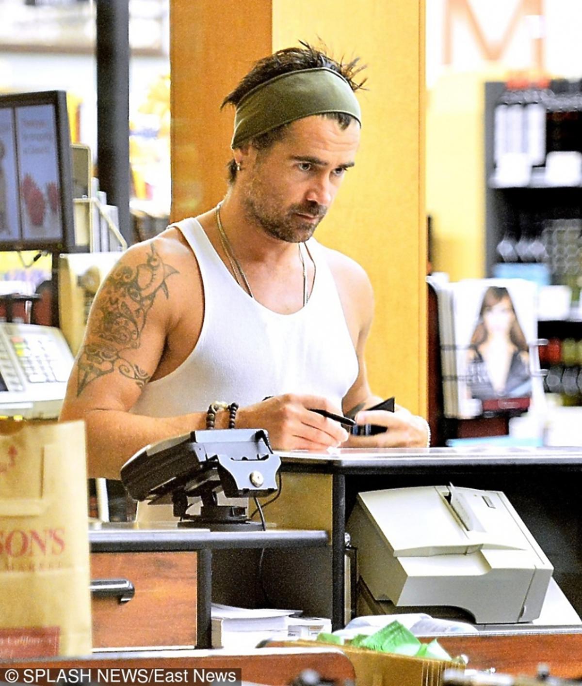 Colin Farrell w koszulce bez rękawów
