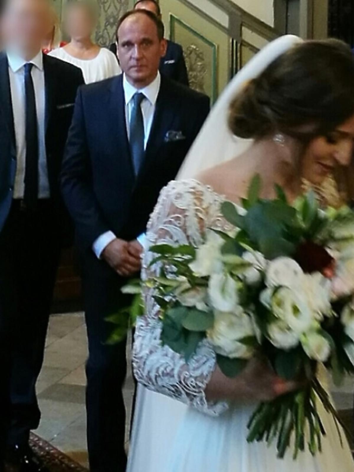Córka Pawła Kukiza wyszła za mąż! Zobacz zdjęcia Julii w sukni ślubnej