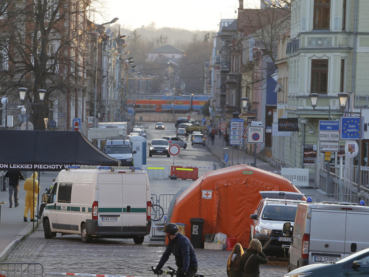 Czechy walczą z koronawirusem, zamknięta granica w Cieszynie