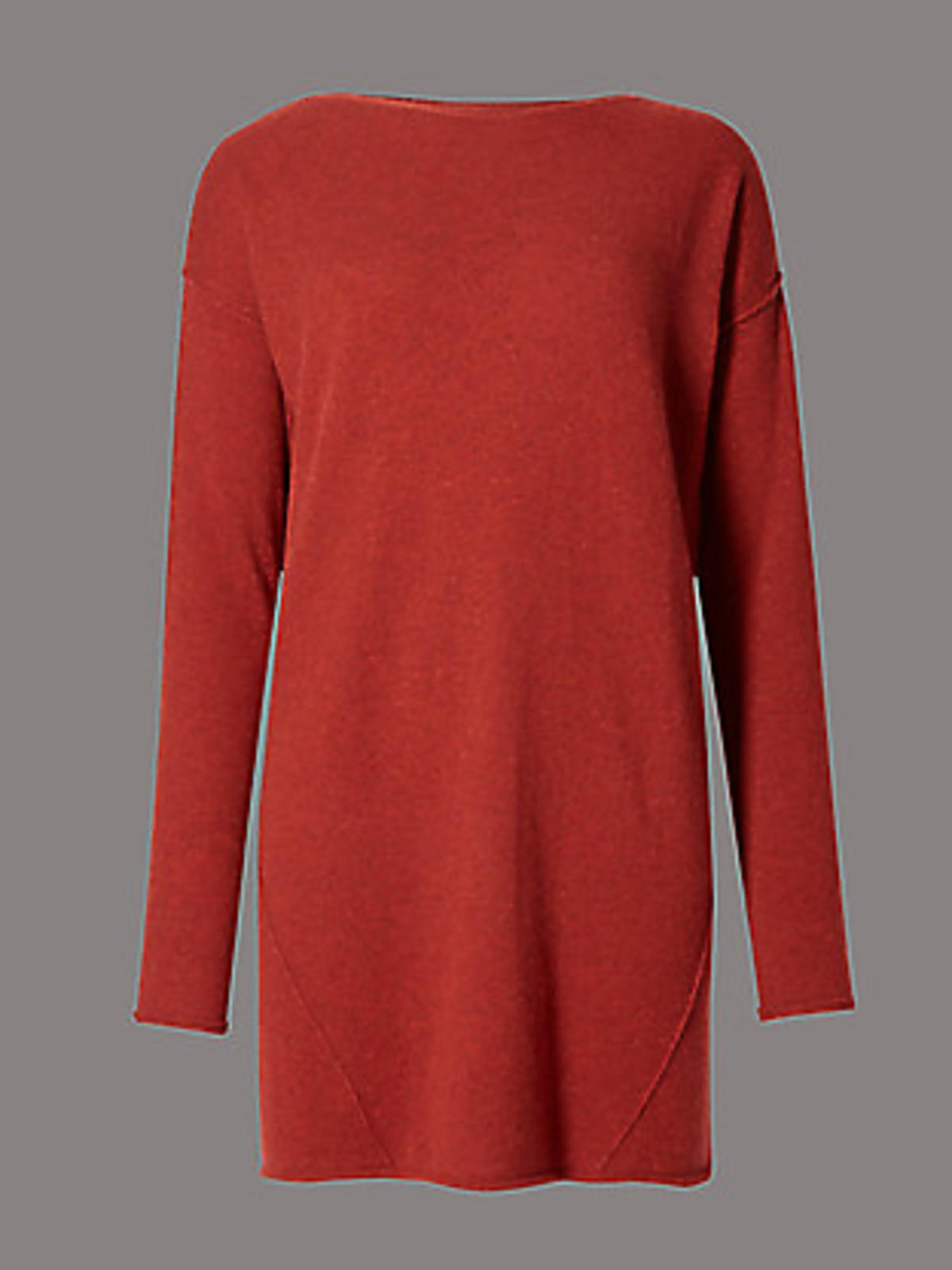 Czerwony sweter z długim rękawem