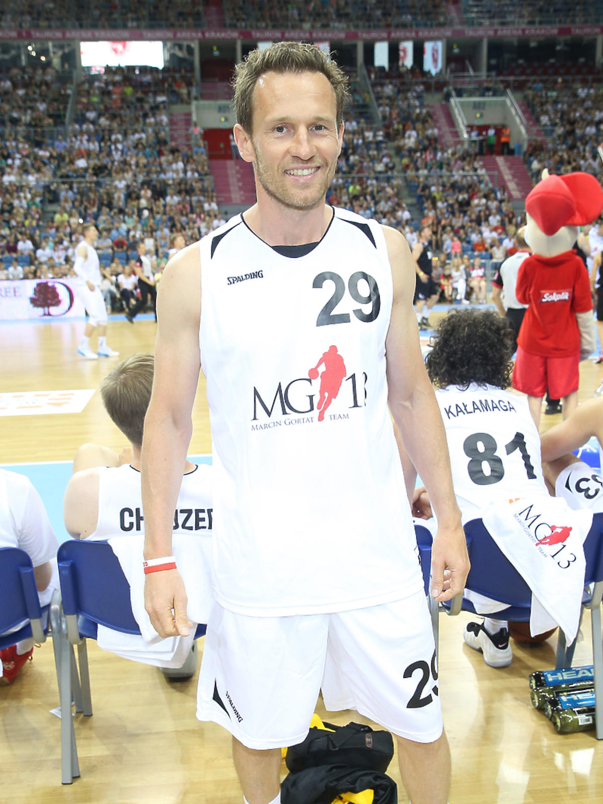 Dariusz Czerkawski w drużynie Marcina Gortata podczas charytatywnego meczu 