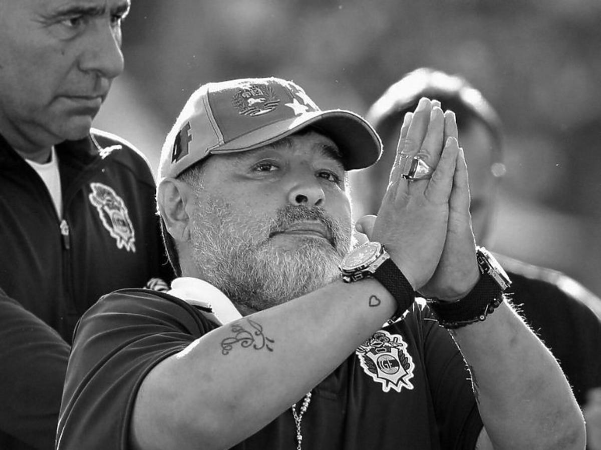 Diego Armando Maradona nie żyje