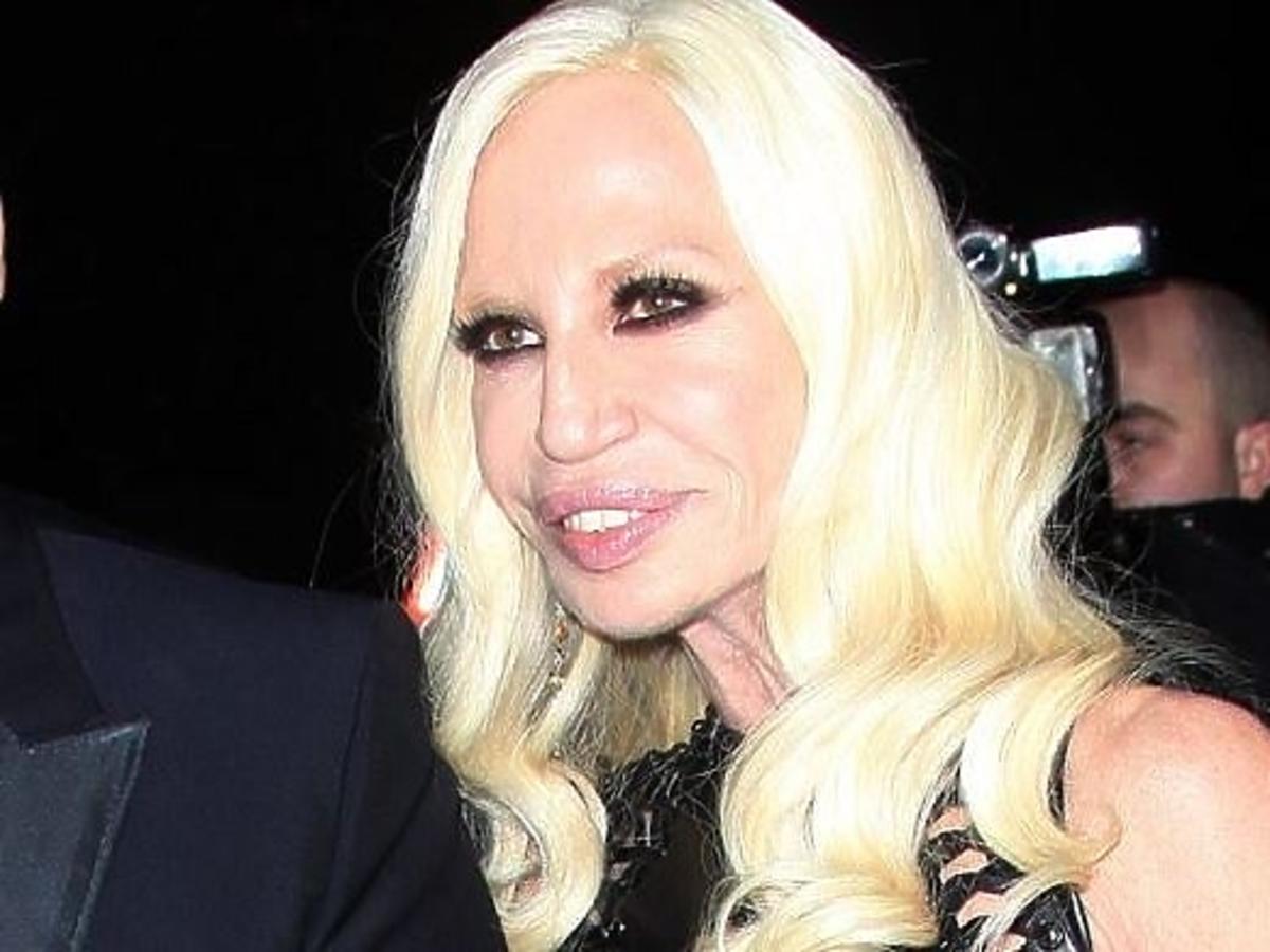 Donatella Versace na 60. urodzinach Playboya