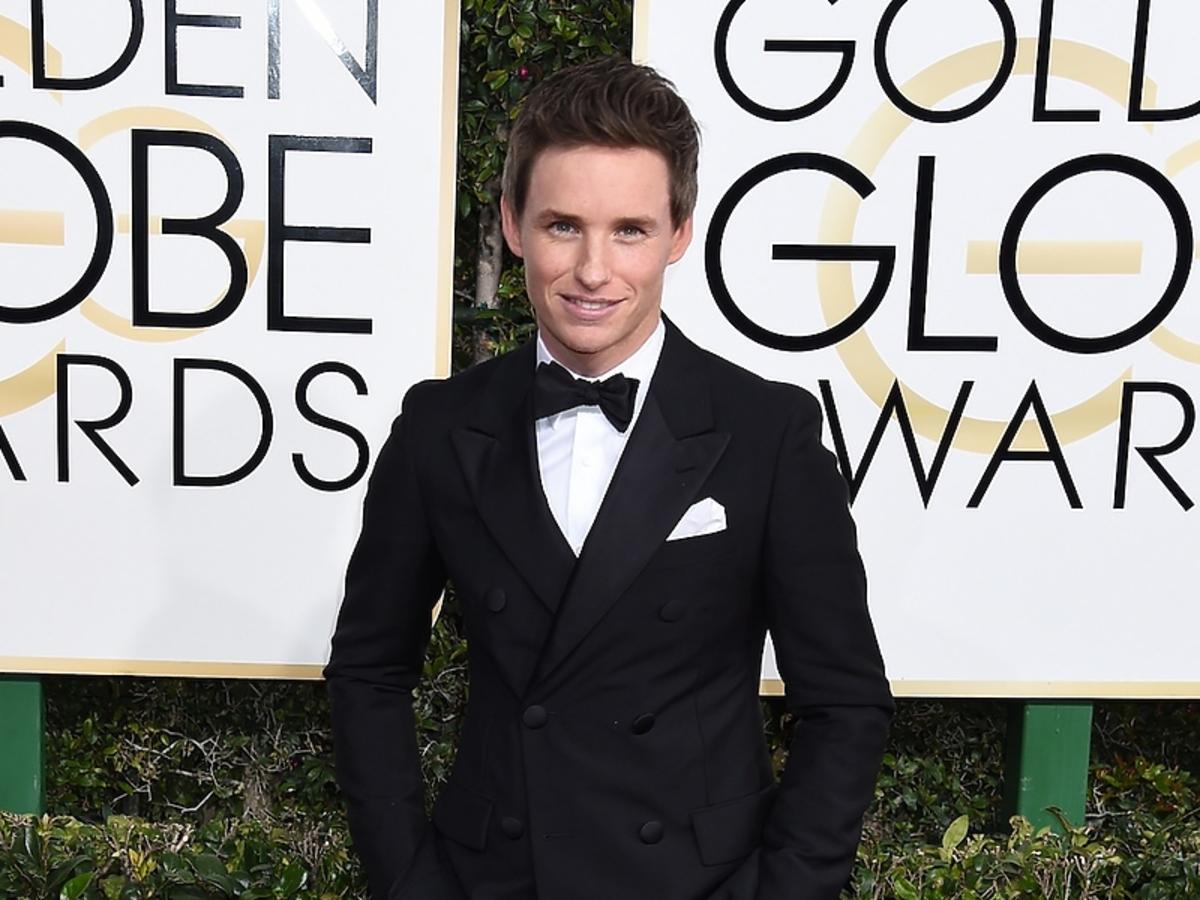 Eddie Redmayne na rozdaniu Złotych Globów 2017