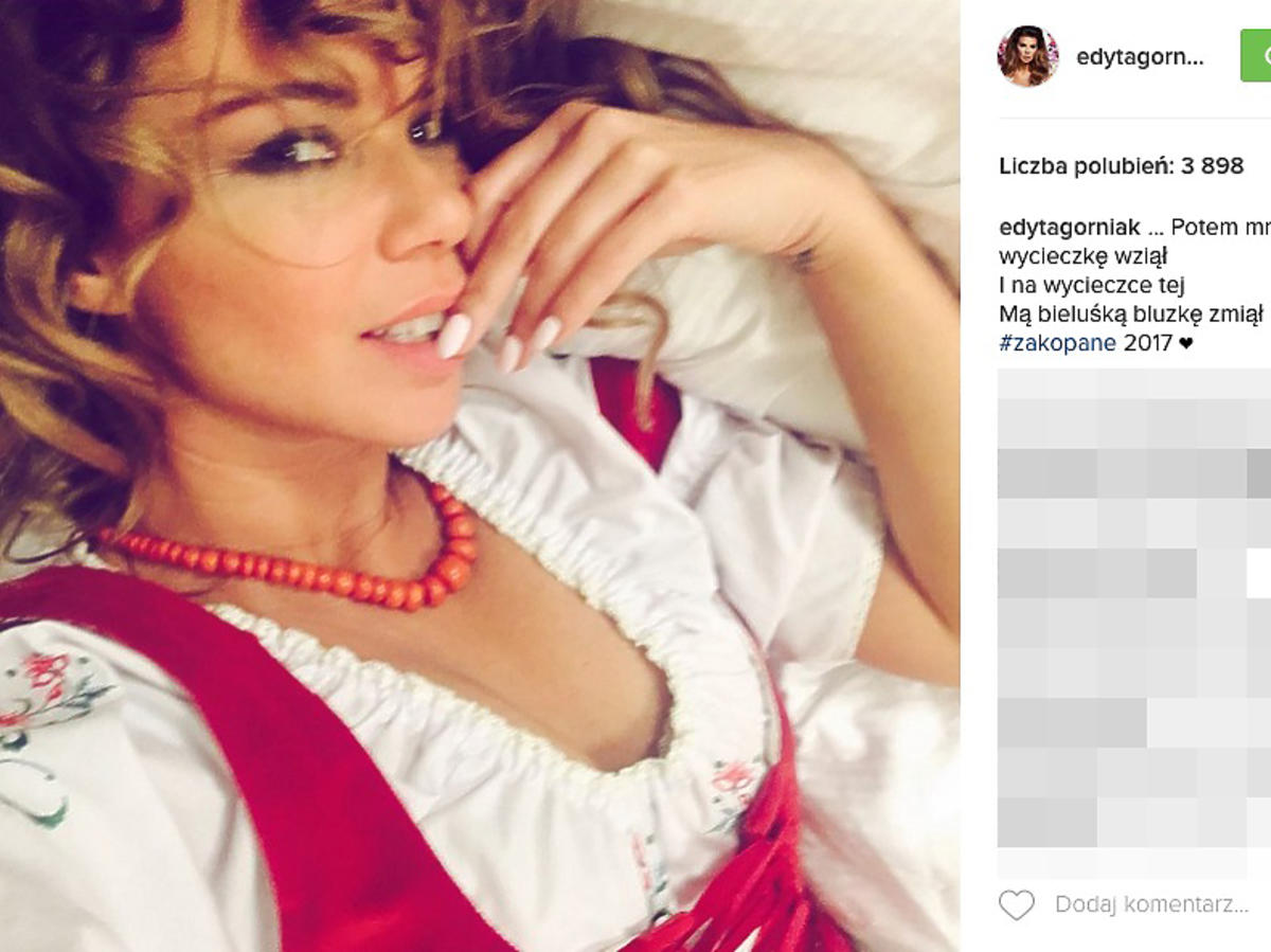 Edyta Górniak w góralskim stroju z mamą na świętach pod choinką