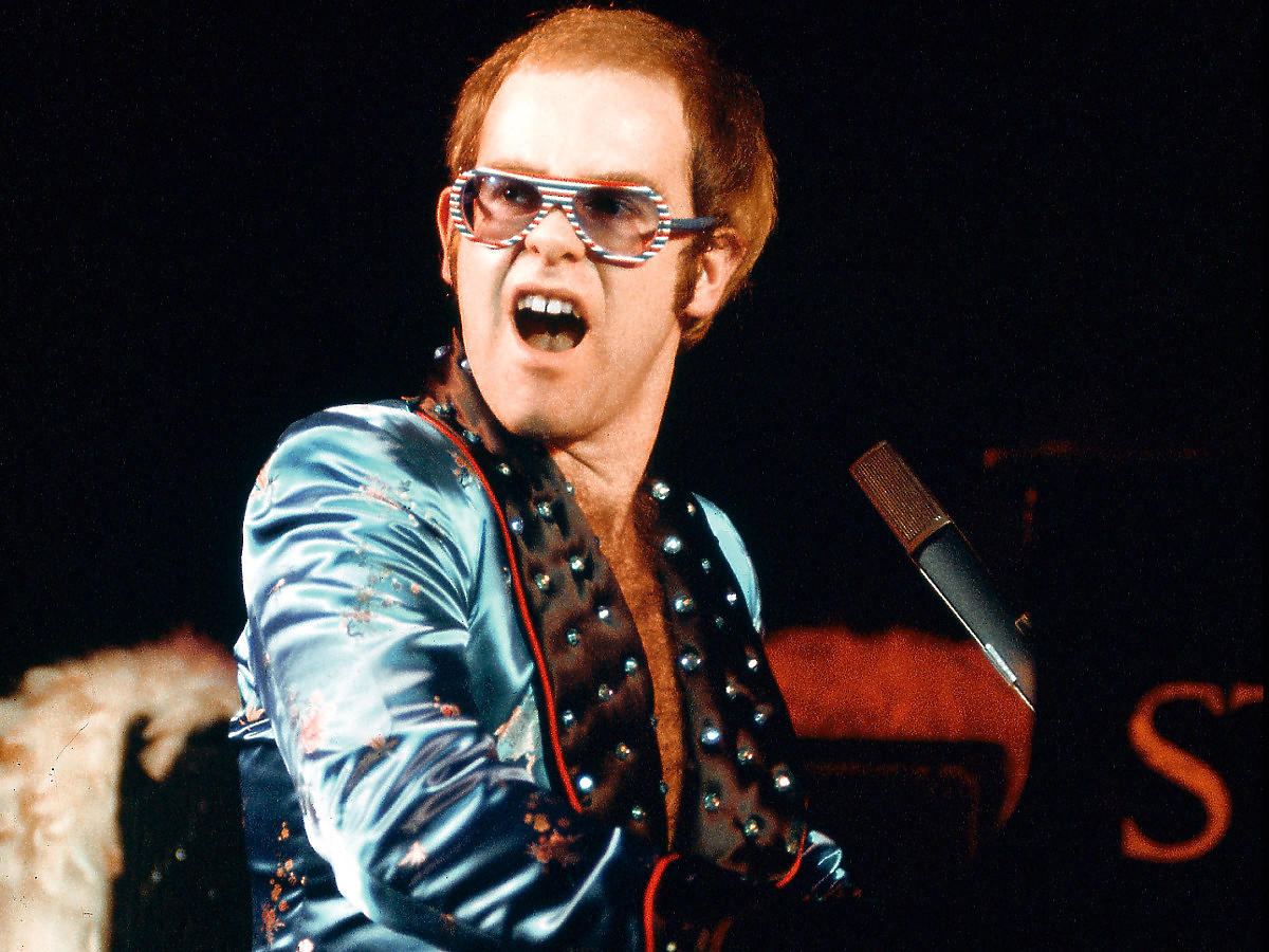 Elton John skończył z szalonym życiem