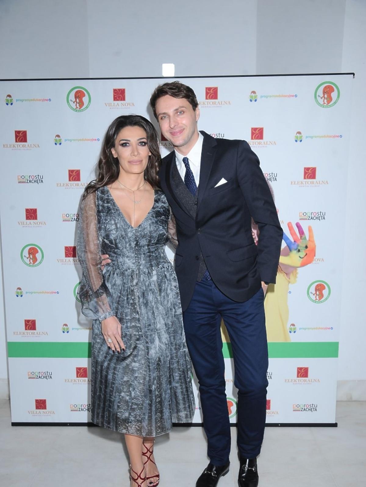 Emma Kiworkowa i Marcin Cejrowski na urodzinach fundacji Wiewiórki Julii