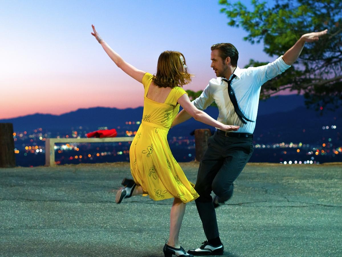 Emma Stone i Ryan Gosling w filmie La La Land
